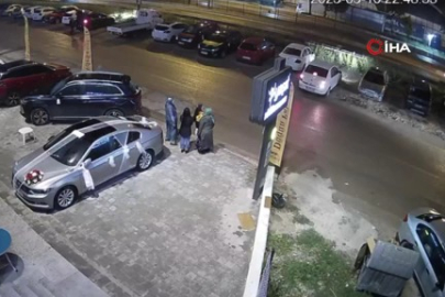 Bursa'da motosiklet otomobile çarptı: 1 yaralı