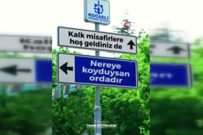 Trafik levhalarında anne sözleri: Yeni sildim oraları