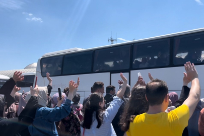 Bursa'da ilk hac kafilesi dualarla yola çıktı