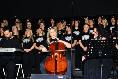 Anneler, eğitim için sahne aldı