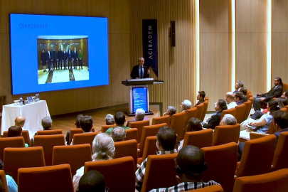 Bursa'da doktorlar böbrek naklini canlı izledi