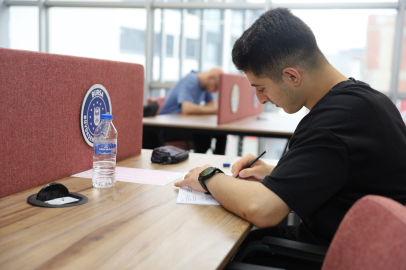 Büyükşehir'den gençlere üniversite yolunda sınav provası