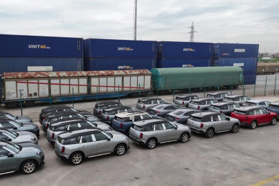 Boğazı trenle geçti: Araç sevkiyatı Köseköy'e ulaştı