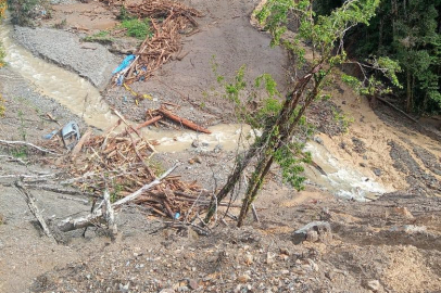 Endonezya’da altın madeninde heyelan: 1 ölü, 19 kayıp