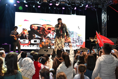 Yıldırımlı gençlere gündüz yarışma, gece konser