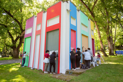 Bursa, gençlerle birlikte renkleniyor