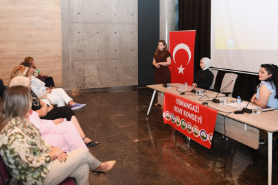 Osmangazi’de kadınlar menopoza karşı bilgilendirildi