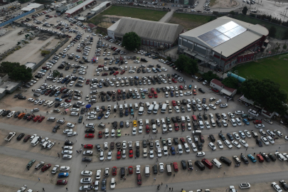 Bursa'da bayram hareketliliği: Araçsız kalmak istemeyenler akın etti