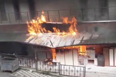 İş merkezinde çıkan yangın paniğe neden oldu