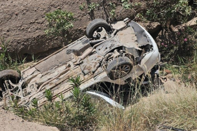 Otomobil şarampole yuvarlandı: 1 ölü, 3 yaralı