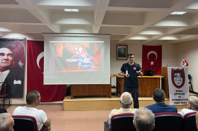 Bursa’da ticari araç sürücülerine 'Yaşama yol ver' eğitimi