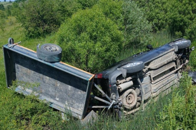 Devrilen cipin sürücüsü yaralandı