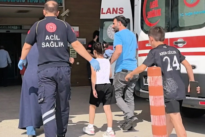 Bursa'da talihsiz olay: Kumbarayı açmak istedi, bıçak diline saplandı