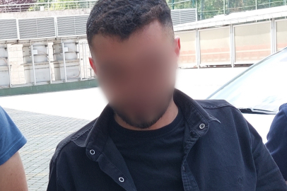 Motosiklette sentetik ecza ele geçirildi: 1 gözaltı