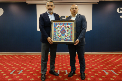 MÜSİAD Bursa ve İzmir Şubeleri “3T Zirvesi”nde buluştu