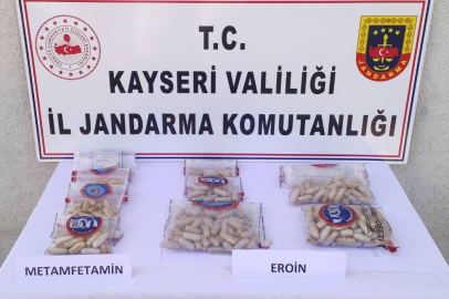 Uyuşturucuyu midelerinde taşıdılar, jandarmaya yakalandılar