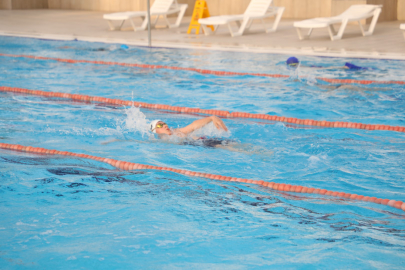 İnegöl'den spora büyük katkı: Yüzme kurslarına yoğun ilgi