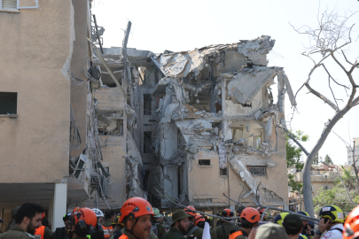 İran'dan İsrail'in balistik füze saldırısı: 65 yaralı