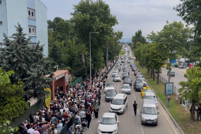 Bursa’da YKS trafiği: Polis yoğunluğu sorunsuz yönetti