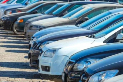 İkinci el oto satışında 6 ay-6 bin kilometre kuralı ve ilan kısıtlaması uzatıldı