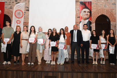 Osmangazi'de öğrencilere afet bilinci ve gönüllü olmanın önemini aşılıyor