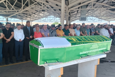 3. kattan düşen kadın hayatını kaybetti: "İntihar değil, cinayet" iddiası