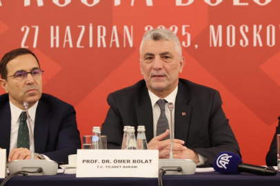 Bakan Bolat, Rusya'da Türk işadamlarıyla bir araya geldi