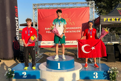 Büyükşehir Belediyesporlu Muhammed Emir Kurtulan Avrupa üçüncüsü