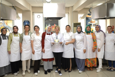 Bursa'dan geleceğe yatırım: Yapay zeka, pasta yapımı atölyeleri
