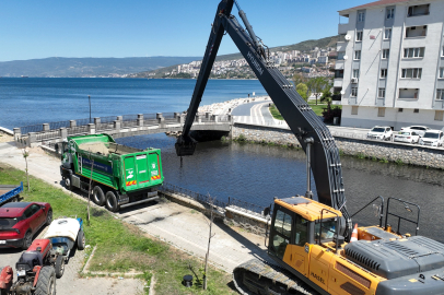 Bursa’nın dereleri temizleniyor: Karsak’ta kokuya son