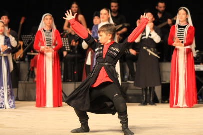 Bursa’da Çerkes gecesi: Gelenek, dans ve birlik ruhu