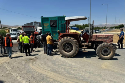 Traktör ile otomobil çarpıştı: 3 yaralı