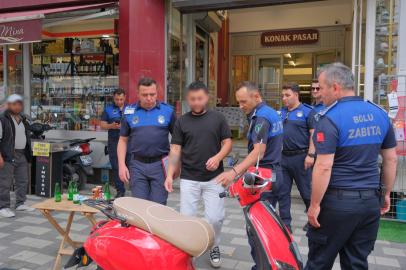 Kaldırım işgali sona erdi: Zabıta ekipleri masa ve tezgahları topladı