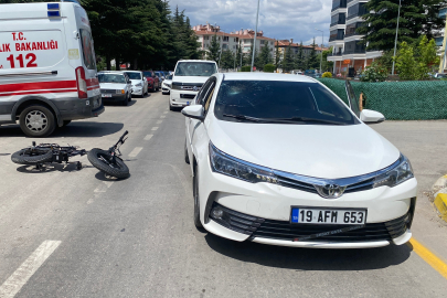 Otomobil ile elektrikli bisiklet çarpıştı: 1 yaralı