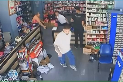 Bursa'da şaka panik yarattı: Deprem sandılar, gülerek geri döndüler