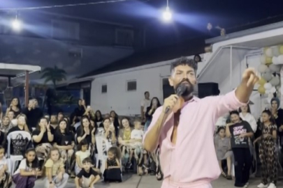 Mehmet Çevik’ten kadınlara sürpriz: Şalvar gecesinde coşkulu konser