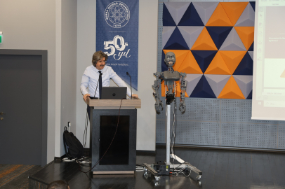 BUÜ’de akademi ve sektör otonom sistemler için buluştu