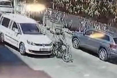 Kafa kafaya çarpışma can aldı: Kaza anı güvenlik kamerasında