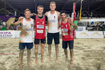 Karadeniz sahilinde uluslararası voleybol coşkusu