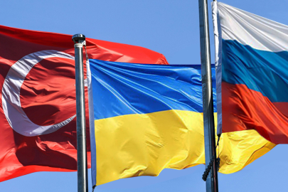 İstanbul'da kritik zirve: Türkiye, Rusya ve Ukrayna Heyetleri buluşuyor