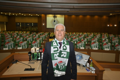 Taraftardan Bozbey’e teşekkür: “#BursanınBozbeyiVar” gündemde