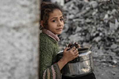 BM: Gazze'de açlık çeken kadın ve kız çocuklarının sayısı 1 milyon