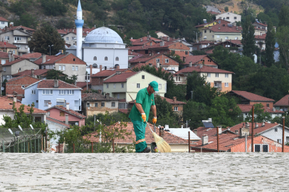 Osmangazi’de temizlik ekipleri Kirazlı Mahallesini her gün süpürüyor