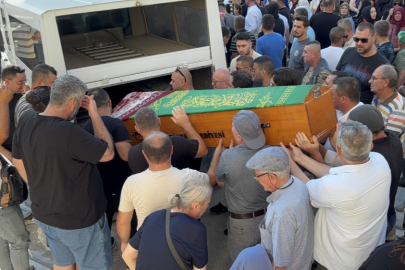 Boğularak öldürülen anne ve oğlu son yolcuğuna uğurlandı