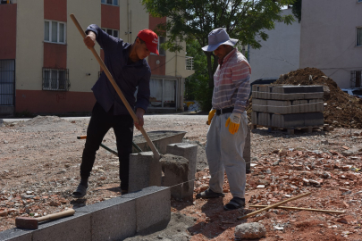 Yıldırım’da ulaşım konforu artıyor: Karapınar’a yeni parke ve bordür