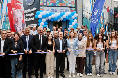 Gemlik Gençlik Merkezi açıldı: Gençler için yeni buluşma noktası