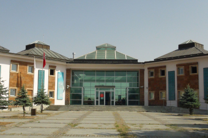 Ahlat Müzesi geçici olarak ziyarete kapatıldı