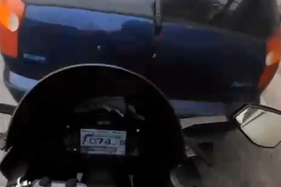 Bursa’da trafik kazası: Motosikletli ani manevraya engel olamadı