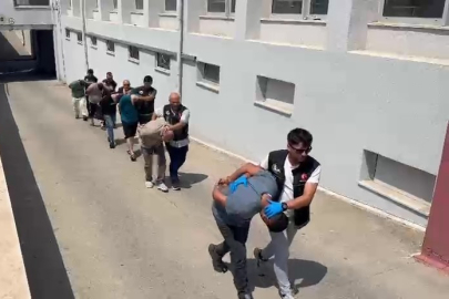 Uyuşturucu satıcıları ifadeleriyle şaşırttı: 5 tutuklama