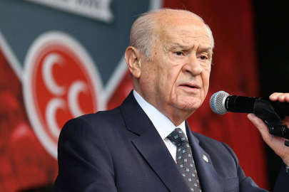 Bahçeli’den “Terörsüz Türkiye” mesajı: Silahlar gömülmesin, yakılsın